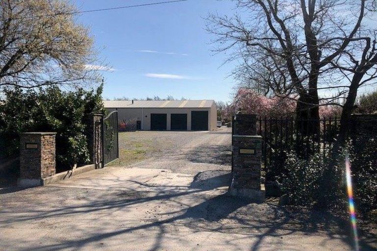 Photo of property in 57 Mcsaveneys Road, Marshland, Christchurch, 8051