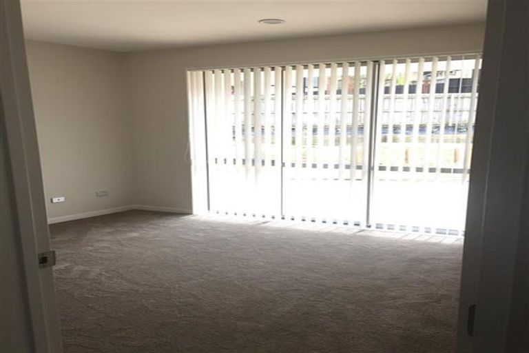 Photo of property in 49 Travis View Drive, Fairview Heights, Auckland, 0632