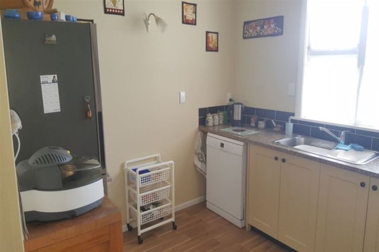 Photo of property in 12 Eaton Street, Waimate, 7924