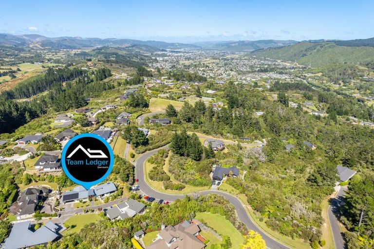 Photo of property in 41 Mount Marua Way, Timberlea, Upper Hutt, 5018