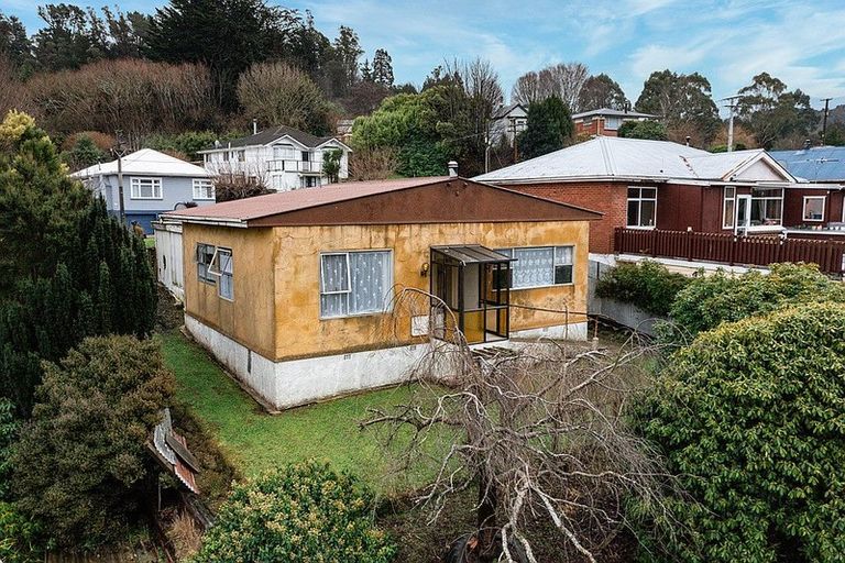 Photo of property in 18 Manchester Street, Bradford, Dunedin, 9011