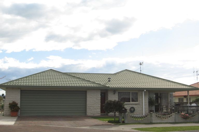 Photo of property in 10 Ridgemount Terrace, Welcome Bay, Tauranga, 3112