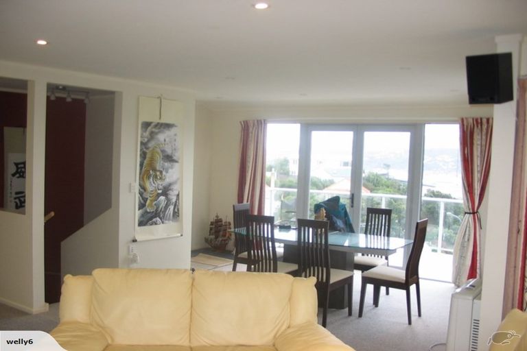 Photo of property in 4 Lyons Crescent, Strathmore Park, Wellington, 6022