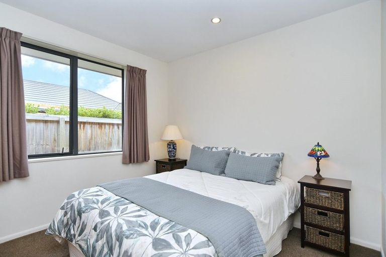 Photo of property in 16 Chestnut Place, Rangiora, 7400