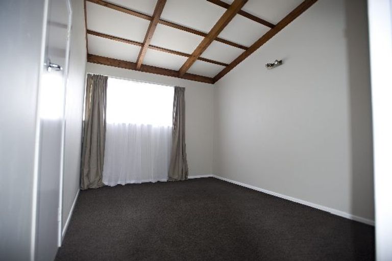 Photo of property in 21 Chorley Avenue, Massey, Auckland, 0614