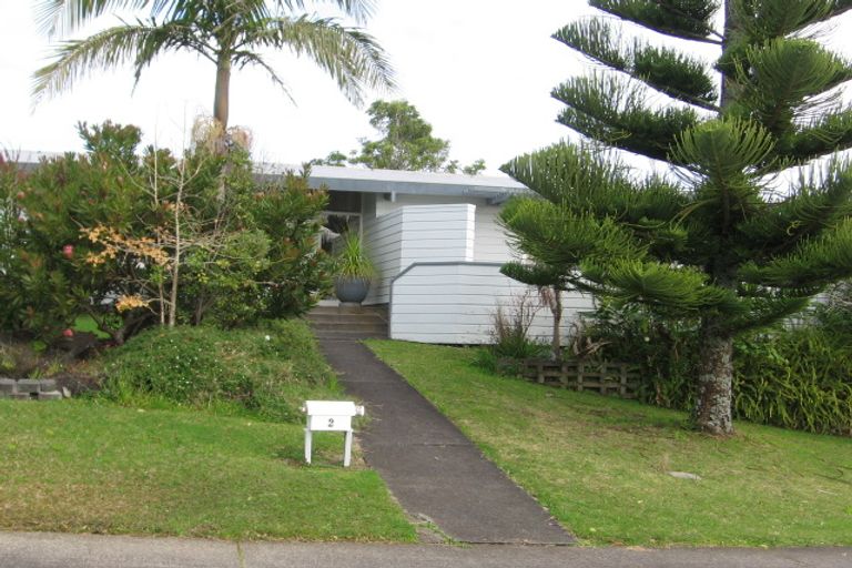 Photo of property in 2 Jeff Place, Howick, Auckland, 2014