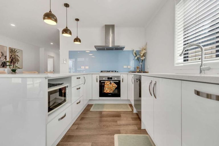 Photo of property in 2/62 Cabourne Drive, Glenview, Hamilton, 3206