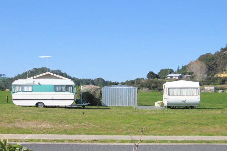 Photo of property in 58 Charles Green Drive, Cooks Beach, Whitianga, 3591