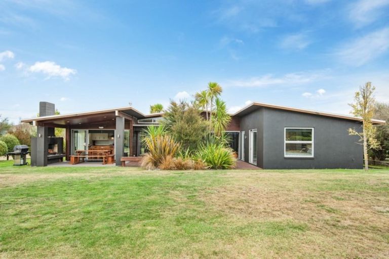 Photo of property in 12 Montgomery Crescent, Kinloch, Taupo, 3377