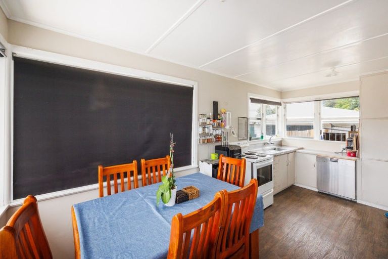 Photo of property in 582 Pioneer Highway, Highbury, Palmerston North, 4412