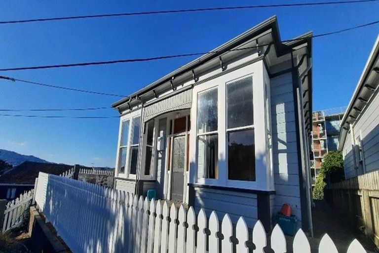 Photo of property in 377 Adelaide Road, Newtown, Wellington, 6021