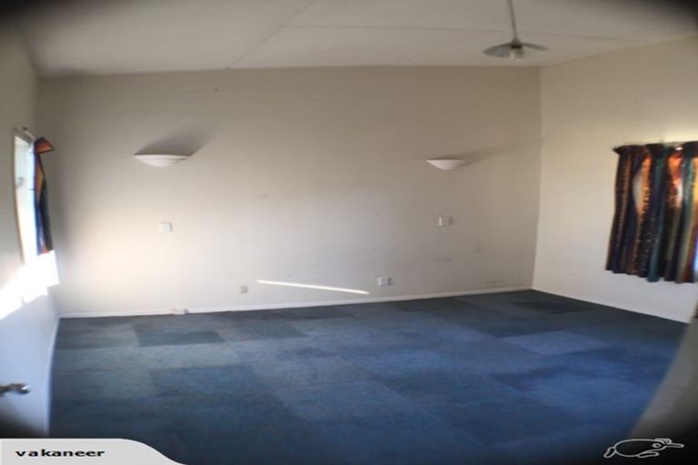 Photo of property in 14 Atlanta Grove, Brooklyn, Wellington, 6021