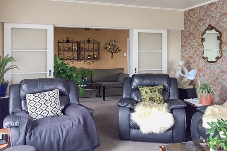 Photo of property in 35 Ruanui Street, Himatangi Beach, Foxton, 4891