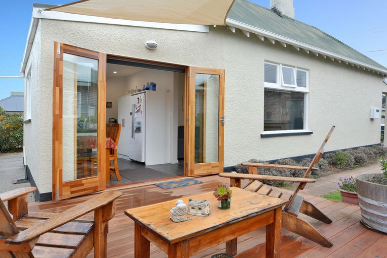 Photo of property in 3 West Avenue, Saint Clair, Dunedin, 9012