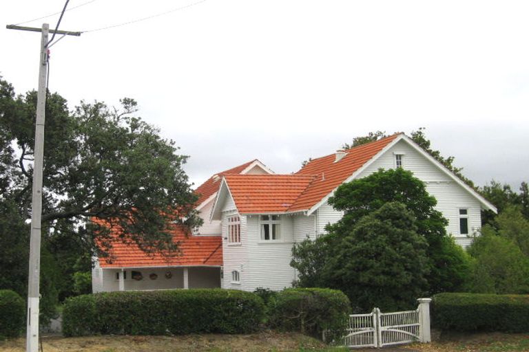 Photo of property in 8/125 Carrington Road, Point Chevalier, Auckland, 1025