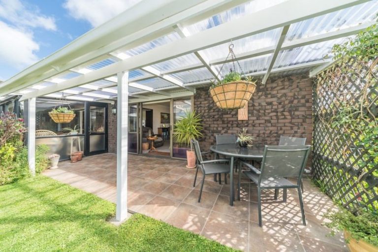 Photo of property in 6 Ashdown Crescent, Feilding, 4702