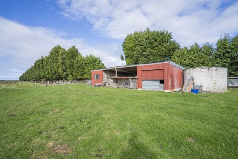 Photo of property in 65 Awarua Siding Road, Awarua, Invercargill, 9877