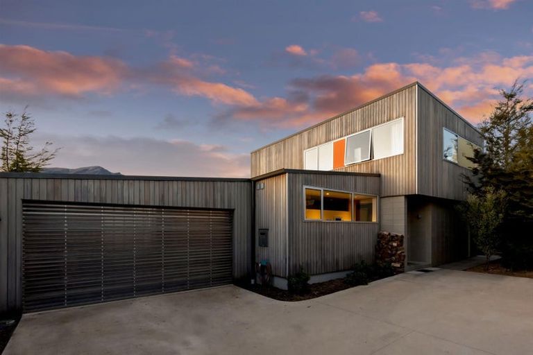 Photo of property in 11 Advance Terrace, Arrowtown, 9302