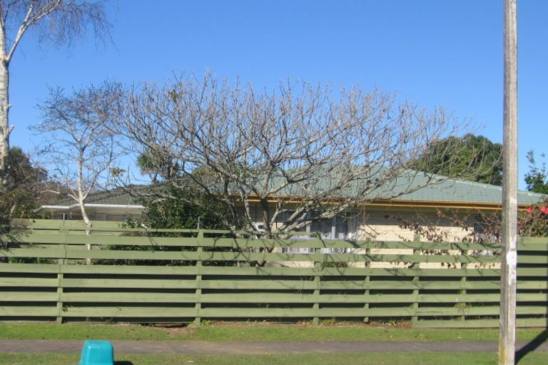 Photo of property in 4a Gaylands Place, Opaheke, Papakura, 2113