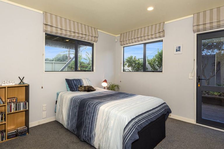 Photo of property in 3 Bermuda Place, One Tree Point, 0118