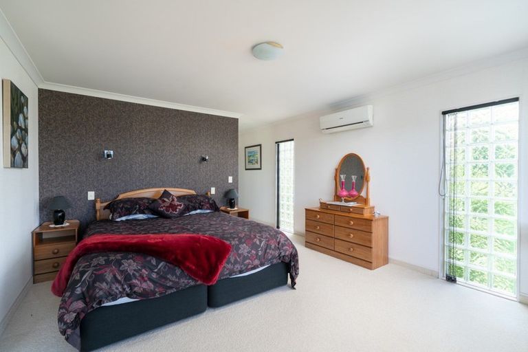 Photo of property in 166 Lake Terrace, Hilltop, Taupo, 3330