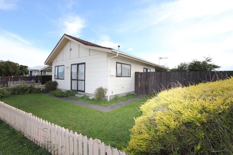 Photo of property in 33a Jupiter Street, Milson, Palmerston North, 4414