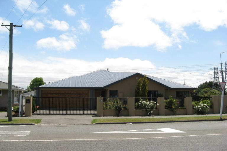 Photo of property in 403 Withells Road, Avonhead, Christchurch, 8042