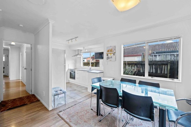 Photo of property in 10 Portrush Lane, Takanini, 2112