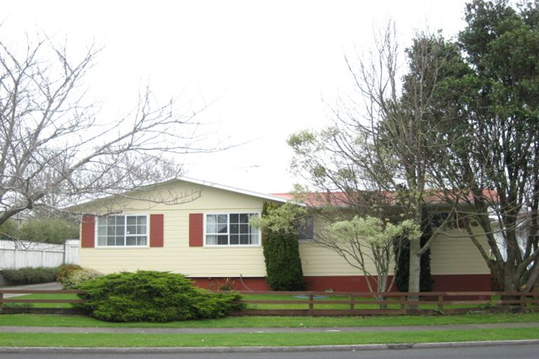 Photo of property in 17 Gardenia Avenue, Bell Block, New Plymouth, 4312