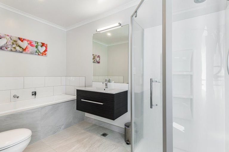 Photo of property in 30 Rangihina Road, Hobsonville, Auckland, 0616