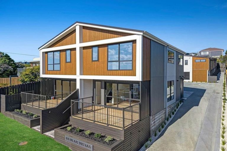 Photo of property in 1/32 Beulah Avenue, Rothesay Bay, Auckland, 0630