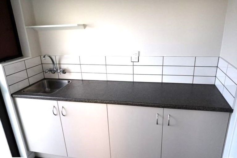 Photo of property in 8b Wiltshire Place, Te Puke, 3119