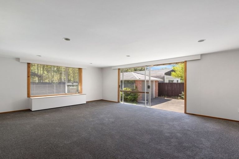 Photo of property in 35 Balgay Street, Upper Riccarton, Christchurch, 8041