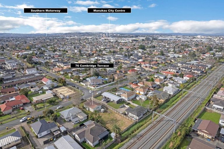 Photo of property in 76 Cambridge Terrace, Papatoetoe, Auckland, 2025