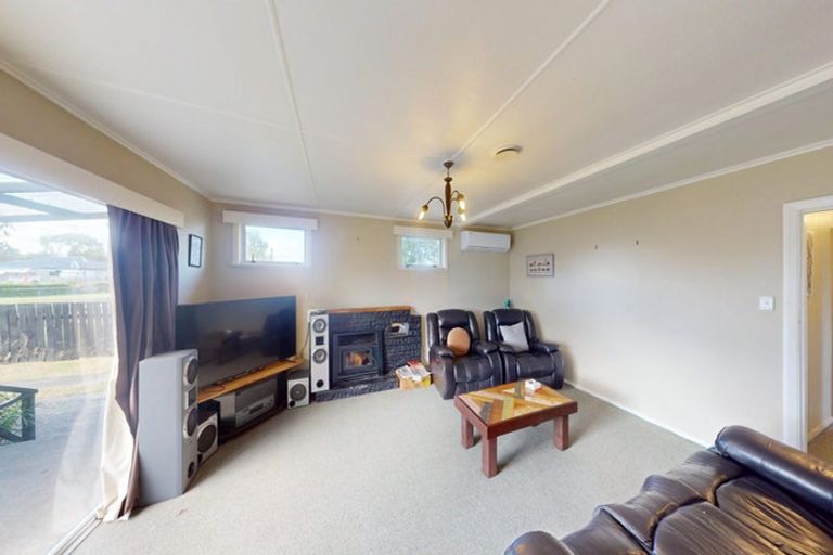 Photo of property in 47 Wilson Street, Waverley, 4510