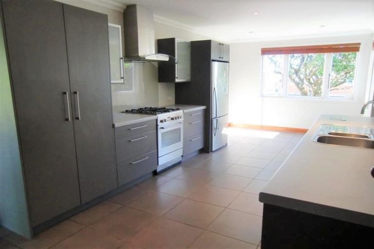 Photo of property in 2 Rawhiti Street, Vogeltown, New Plymouth, 4310