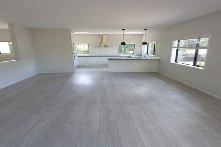 Photo of property in 28 Wautaiti Drive, Riverhead, 0820