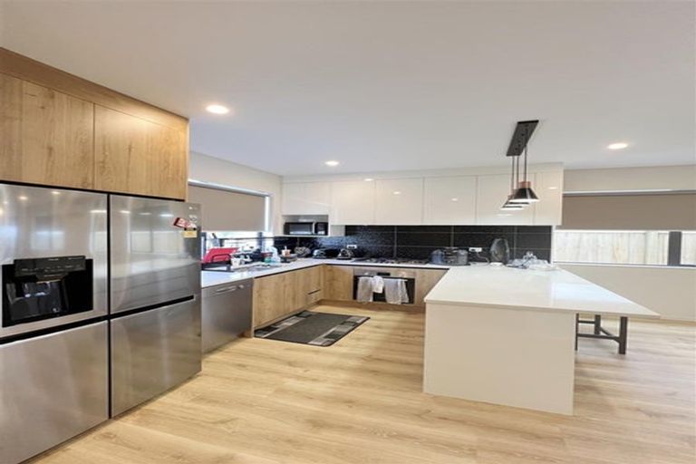 Photo of property in 104 Bellbird Street, Papakura, 2110