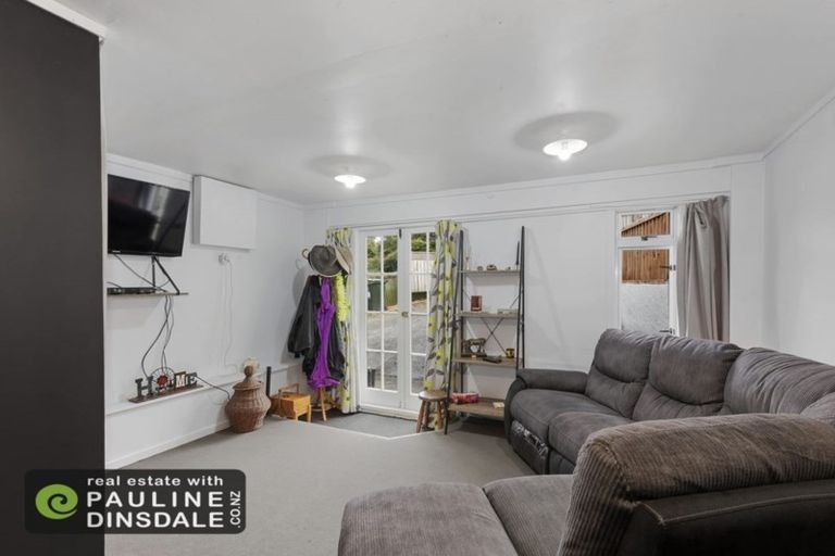 Photo of property in 6 Snake Hill Road, Te Kamo, Kamo, 0185