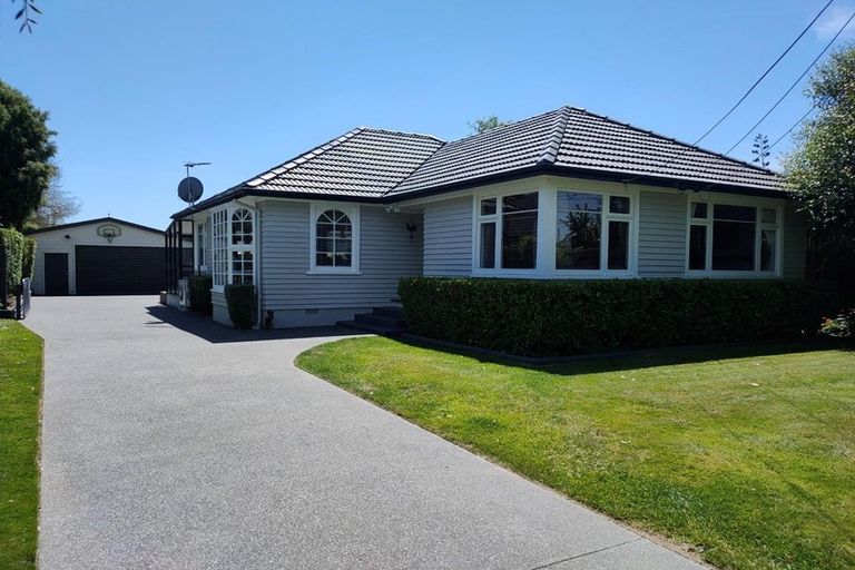 Photo of property in 57 Dunedin Street, Redwood, Christchurch, 8051