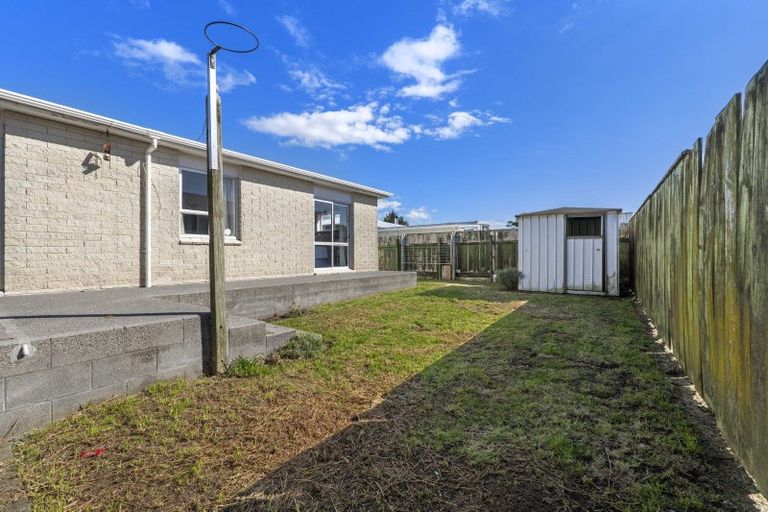 Photo of property in 94 Omata Road, Marfell, New Plymouth, 4310