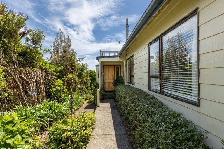 Photo of property in 13 Motukari Place, Onaero, Waitara, 4383