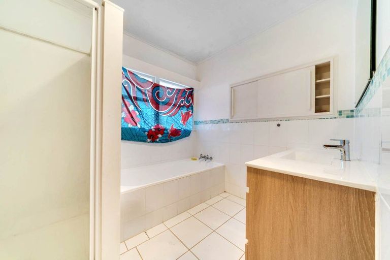 Photo of property in 30 Ingram Street, Papakura, 2110