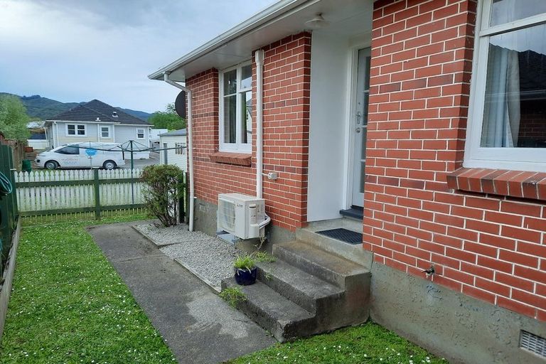 Photo of property in 1090a Fergusson Drive, Clouston Park, Upper Hutt, 5018