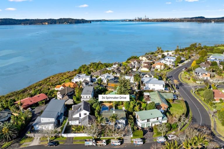Photo of property in 34 Spinnaker Drive, Te Atatu Peninsula, Auckland, 0610