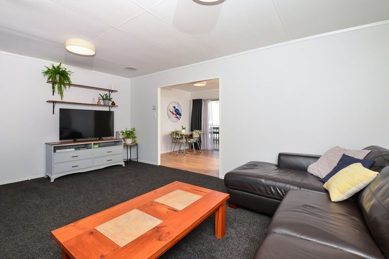 Photo of property in 16b Huia Avenue, Forest Lake, Hamilton, 3200