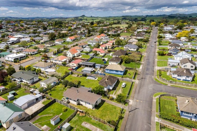 Photo of property in 2a Freyberg Terrace, Waipukurau, 4200
