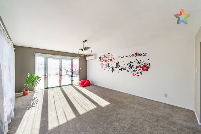 Photo of property in 285 Maungaraki Road, Maungaraki, Lower Hutt, 5010