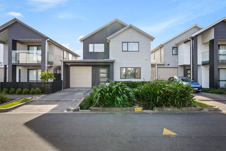 Photo of property in 21 Autumn Blaze Street, Hobsonville, Auckland, 0616