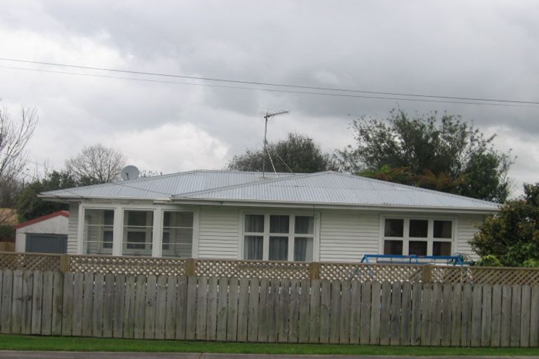 Photo of property in 2/17 Onslow Road, Papakura, 2110